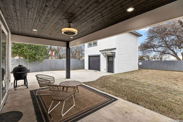 303 Pendleton Ave, San Antonio, TX 78204