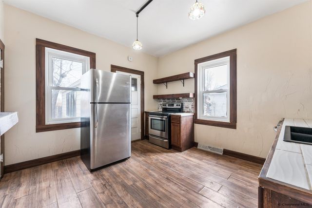 3537 PIERCE AVE, Cheyenne, WY 82001