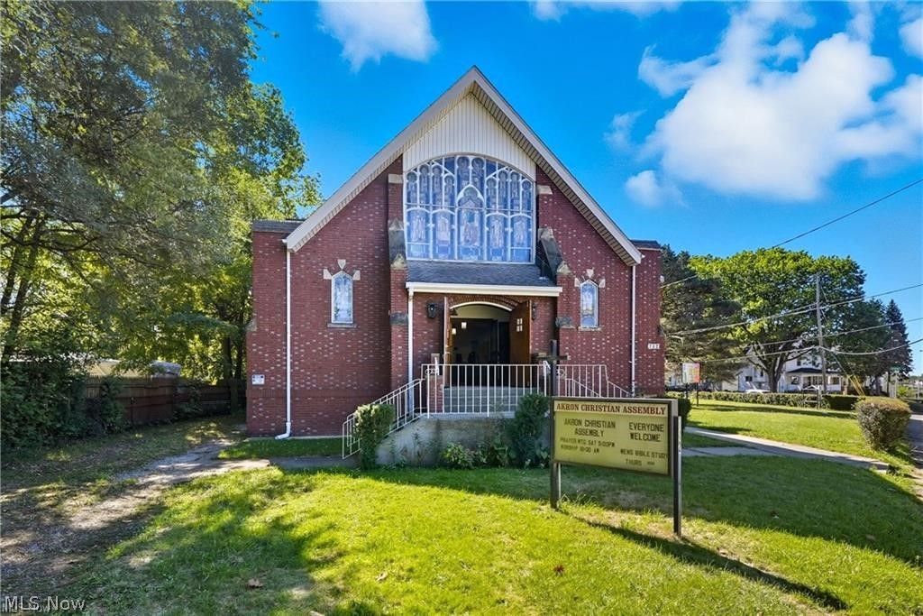 742 Johnston Street, Akron, OH 44306