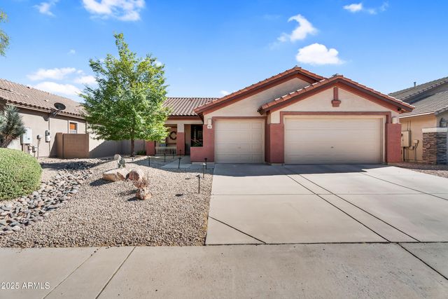 4821 E KIRKLAND Road, Phoenix, AZ 85054