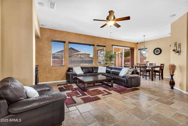 4821 E KIRKLAND Road, Phoenix, AZ 85054