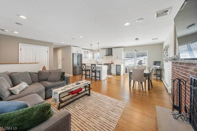 174 Watchung Ter, Scotch Plains Twp., NJ 07076