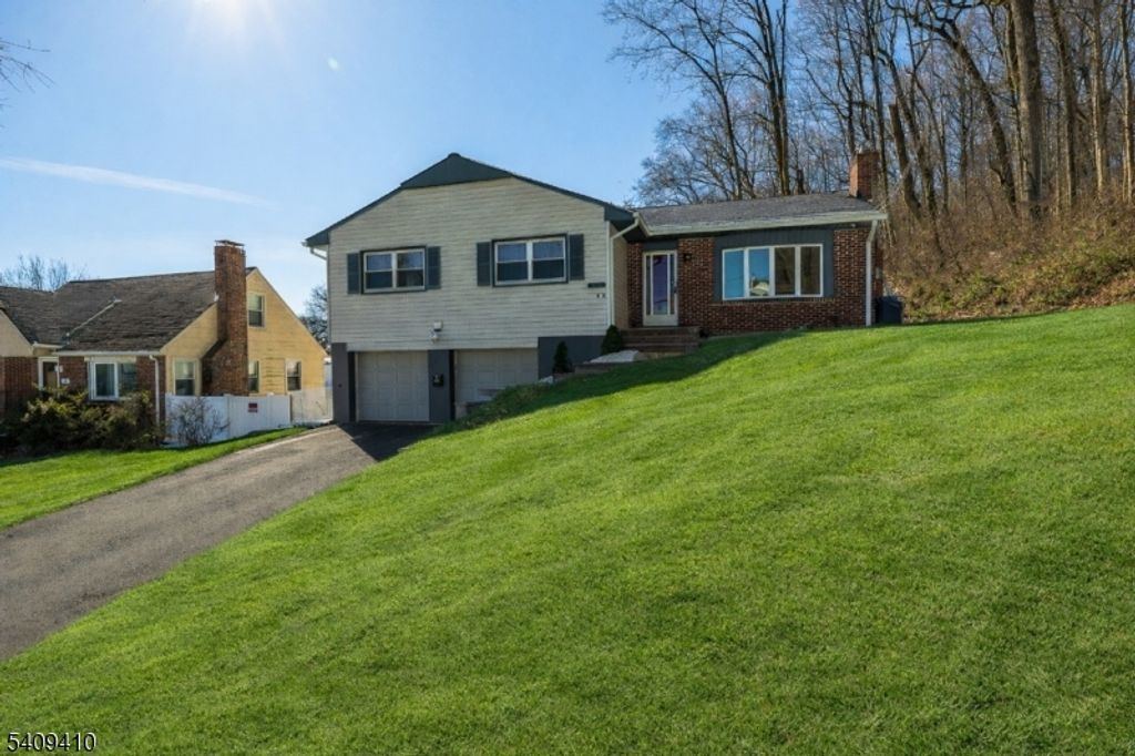 174 Watchung Ter, Scotch Plains Twp., NJ 07076