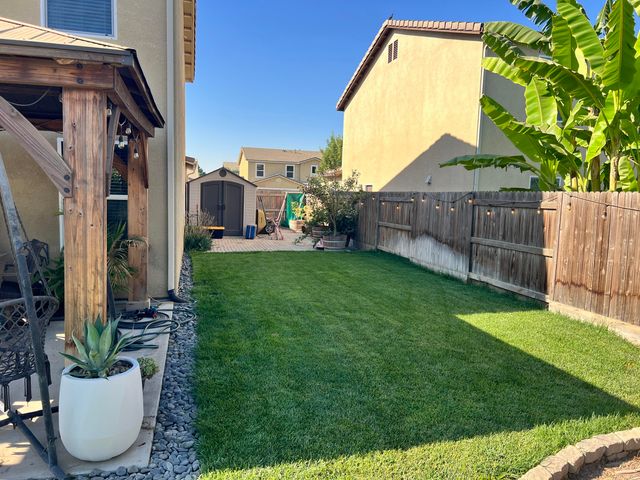 2292 Anderson Avenue, Tulare, CA 93274