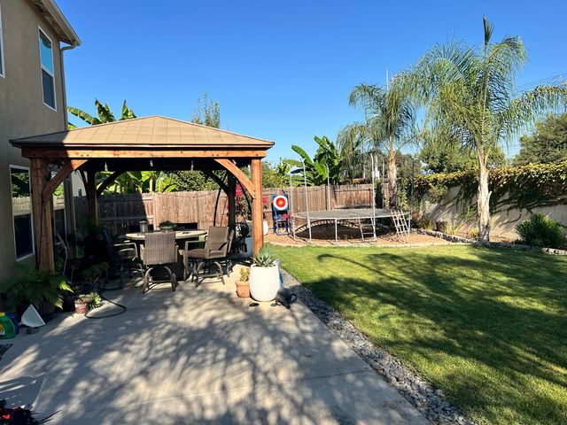 2292 Anderson Avenue, Tulare, CA 93274