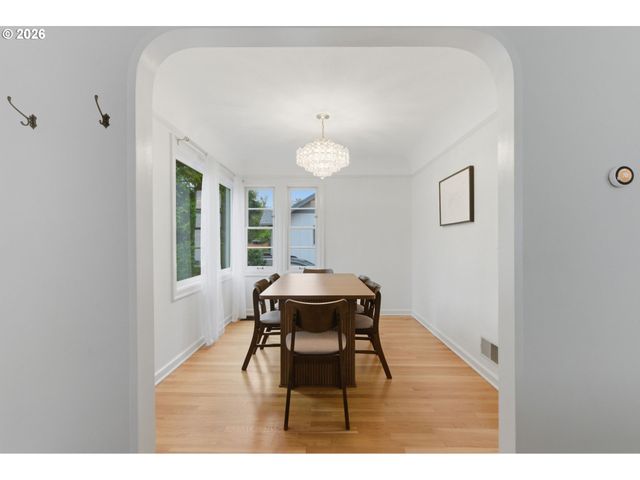 4334 Se 49TH Ave, Portland, OR 97206