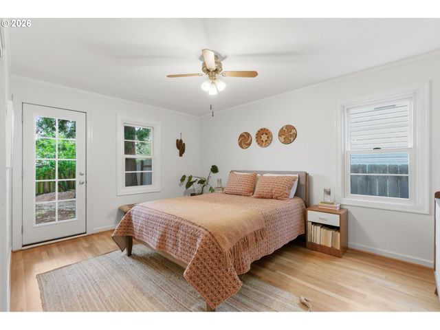 4334 Se 49TH Ave, Portland, OR 97206