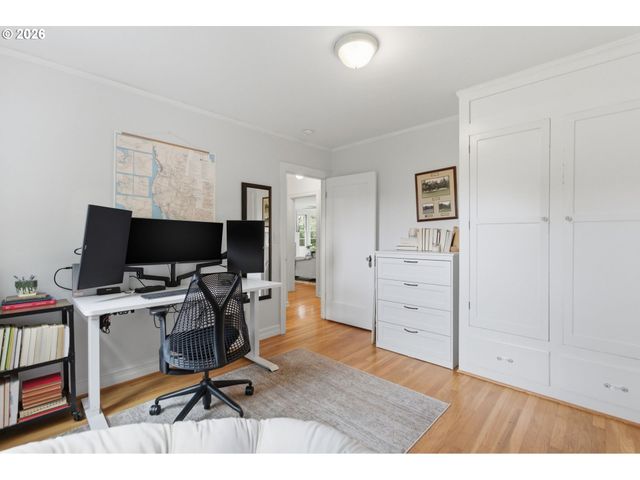 4334 Se 49TH Ave, Portland, OR 97206