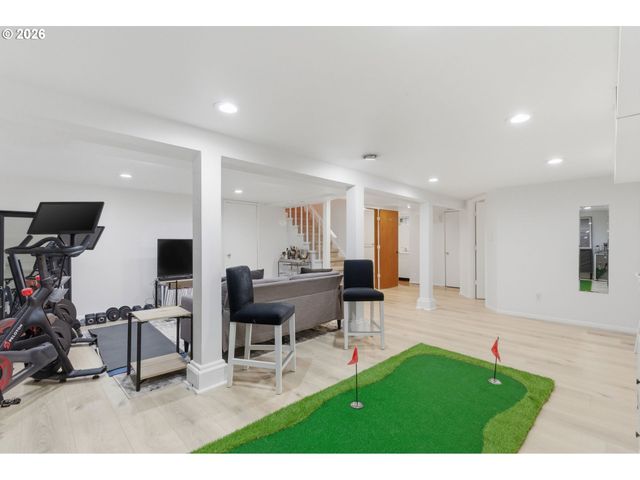 4334 Se 49TH Ave, Portland, OR 97206