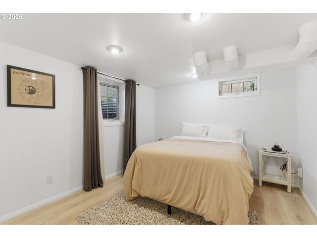 4334 Se 49TH Ave, Portland, OR 97206