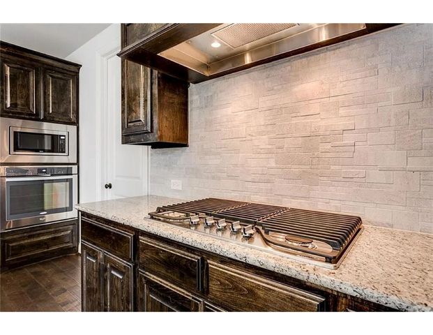 1504 Barrier Island Drive, Aubrey, TX 76227