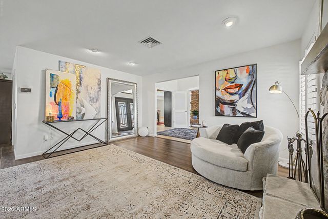 2336 E INGLEWOOD Street, Mesa, AZ 85213