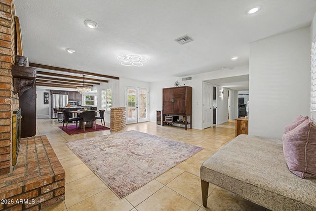 2336 E INGLEWOOD Street, Mesa, AZ 85213