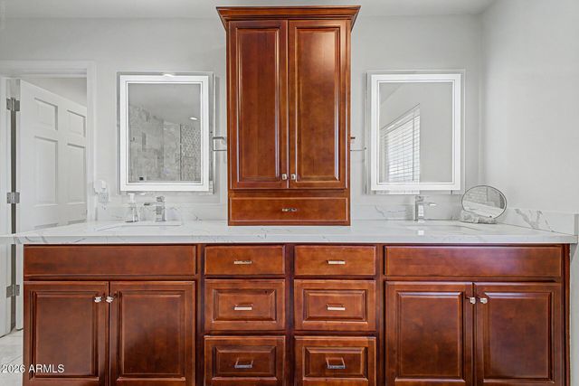 2336 E INGLEWOOD Street, Mesa, AZ 85213