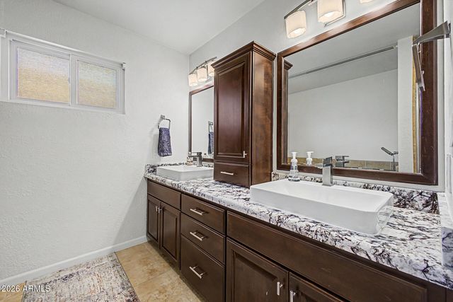 2336 E INGLEWOOD Street, Mesa, AZ 85213