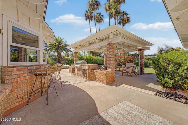 2336 E INGLEWOOD Street, Mesa, AZ 85213