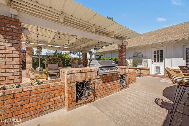 2336 E INGLEWOOD Street, Mesa, AZ 85213