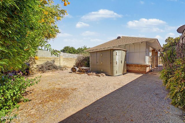 2336 E INGLEWOOD Street, Mesa, AZ 85213