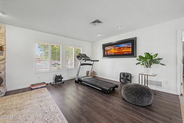 2336 E INGLEWOOD Street, Mesa, AZ 85213