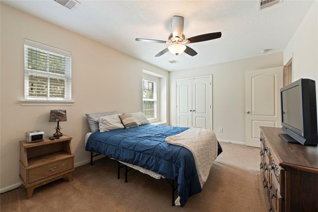 686 Fountain View Lane, League City, TX 77573