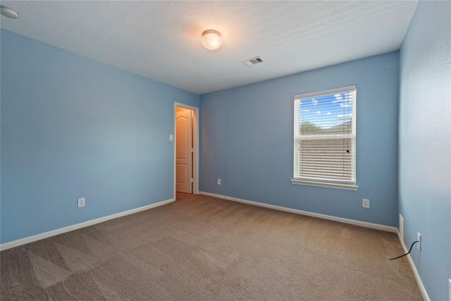686 Fountain View Lane, League City, TX 77573