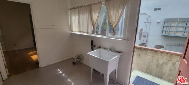 3126 Castle Heights Avenue, Los Angeles, CA 90034