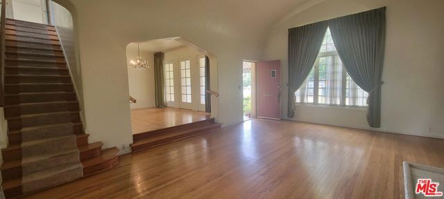 3126 Castle Heights Avenue, Los Angeles, CA 90034