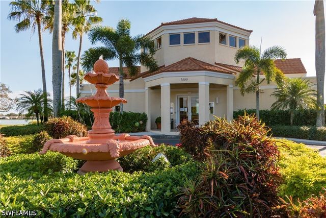 7750 Jewel LN 101, Naples, FL 34109