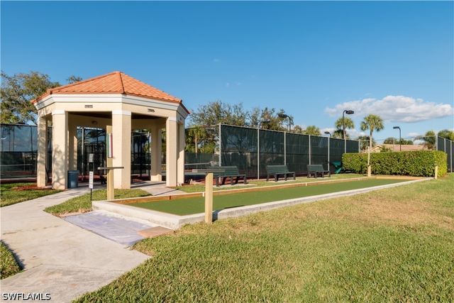 7750 Jewel LN 101, Naples, FL 34109