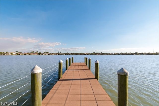 7750 Jewel LN 101, Naples, FL 34109