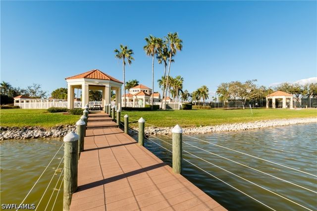 7750 Jewel LN 101, Naples, FL 34109
