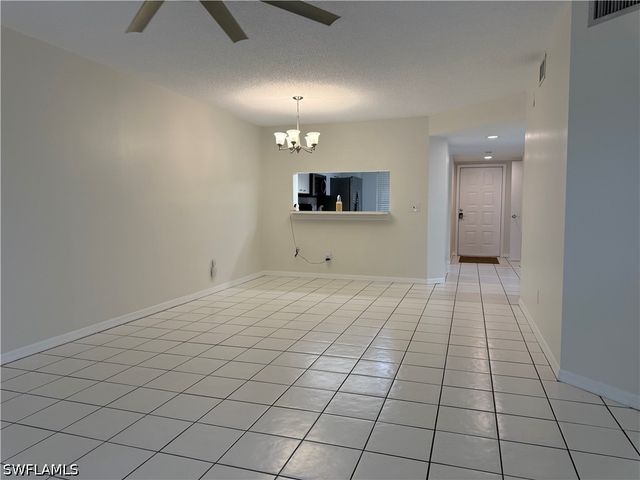 7750 Jewel LN 101, Naples, FL 34109