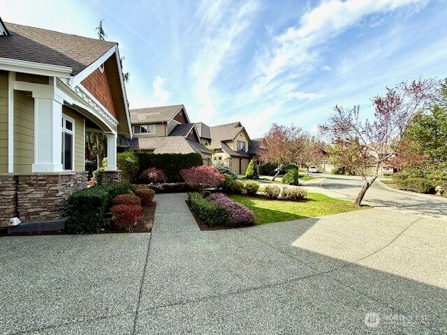 23419 NE 10th Place, Sammamish, WA 98074