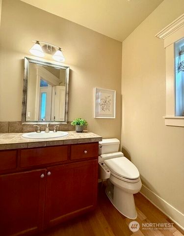 23419 NE 10th Place, Sammamish, WA 98074