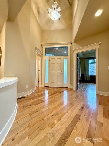 23419 NE 10th Place, Sammamish, WA 98074