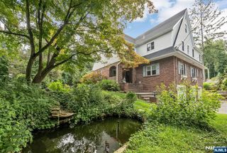 206 Long Hill Road, Oakland, NJ 07436