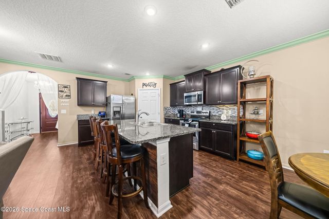 777 Old Country Road SE, Palm Bay, FL 32909