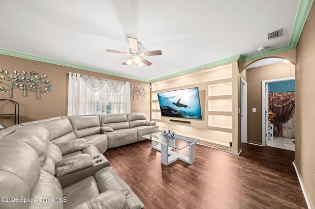 777 Old Country Road SE, Palm Bay, FL 32909