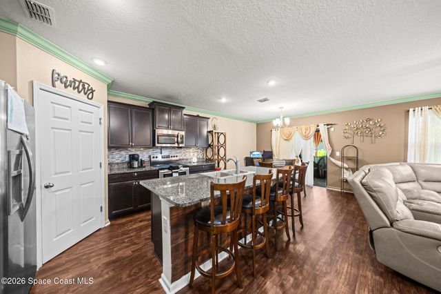 777 Old Country Road SE, Palm Bay, FL 32909