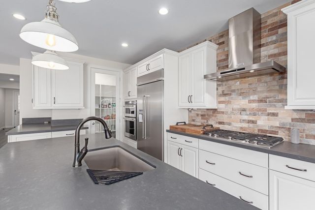 17494 W Middlebury Street, Surprise, AZ 85388