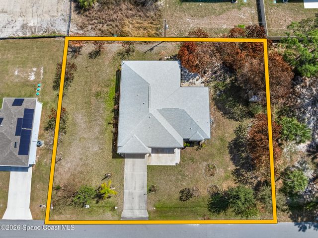 2765 Freemont Avenue SE, Palm Bay, FL 32909