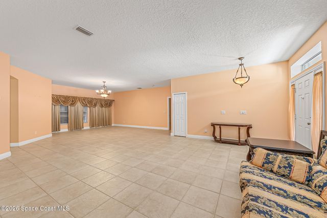 2765 Freemont Avenue SE, Palm Bay, FL 32909