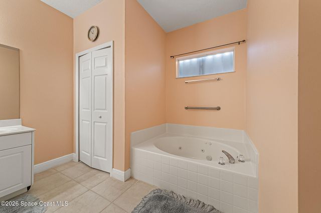 2765 Freemont Avenue SE, Palm Bay, FL 32909
