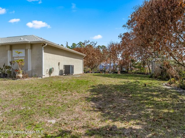 2765 Freemont Avenue SE, Palm Bay, FL 32909