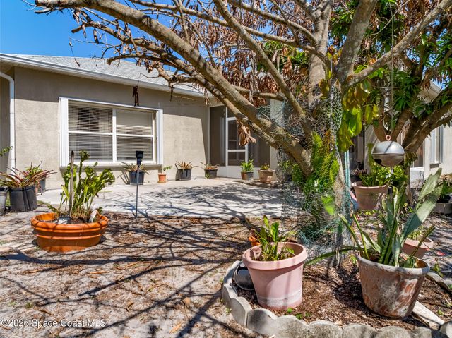 2765 Freemont Avenue SE, Palm Bay, FL 32909