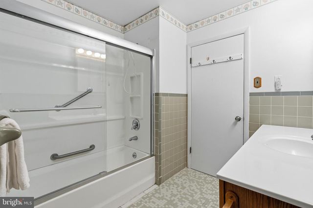 103 SKYLINE DR, Landenberg, PA 19350