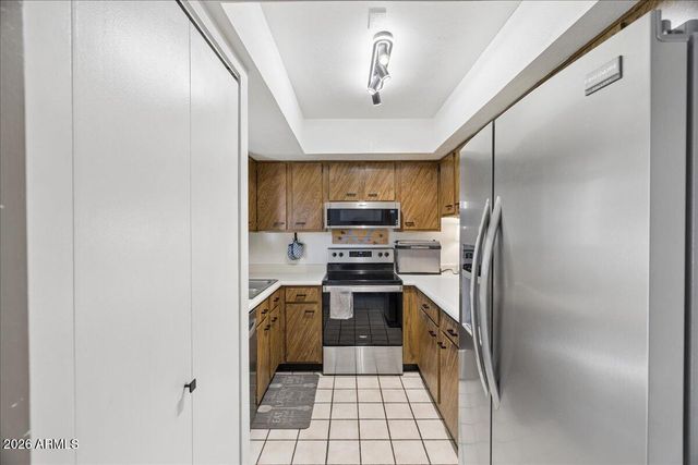 4150 E CACTUS Road 120, Phoenix, AZ 85032