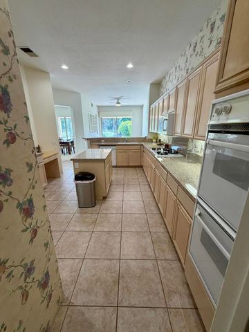 219 Kavenish Drive, Rancho Mirage, CA 92270