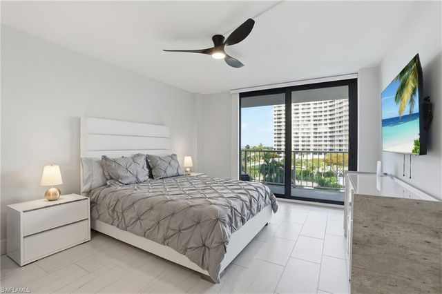 320 Seaview CT 2-408, Marco Island, FL 34145