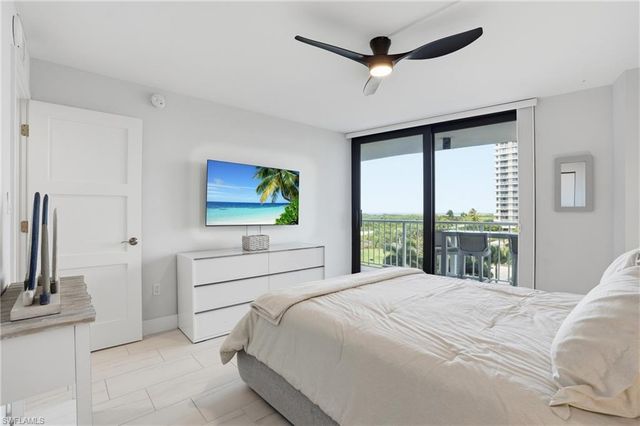 320 Seaview CT 2-408, Marco Island, FL 34145